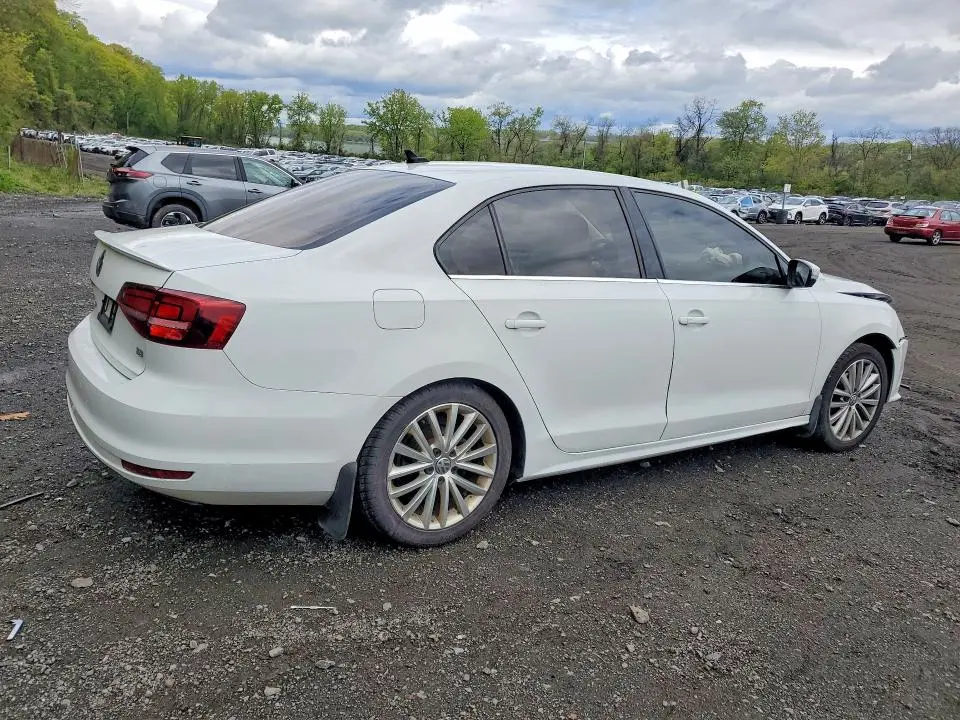 2016 VOLKSWAGEN JETTA SEL  