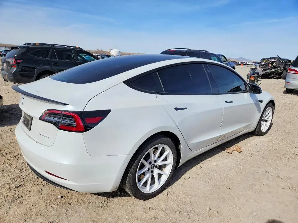 2021 TESLA MODEL 3   