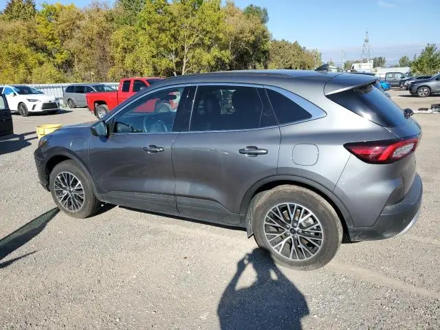 2025 FORD ESCAPE   