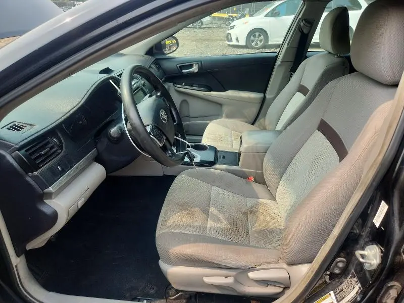 2014 TOYOTA CAMRY LE  