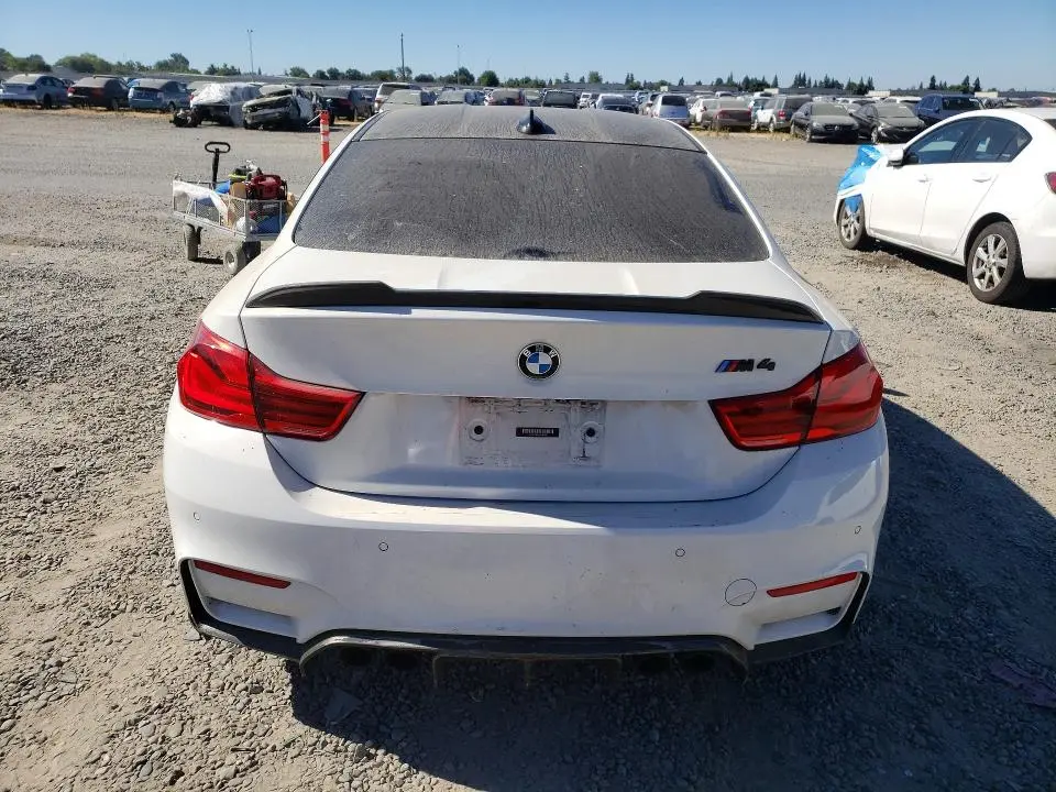 2018 BMW M4   