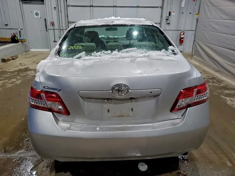 2011 TOYOTA CAMRY BASE  