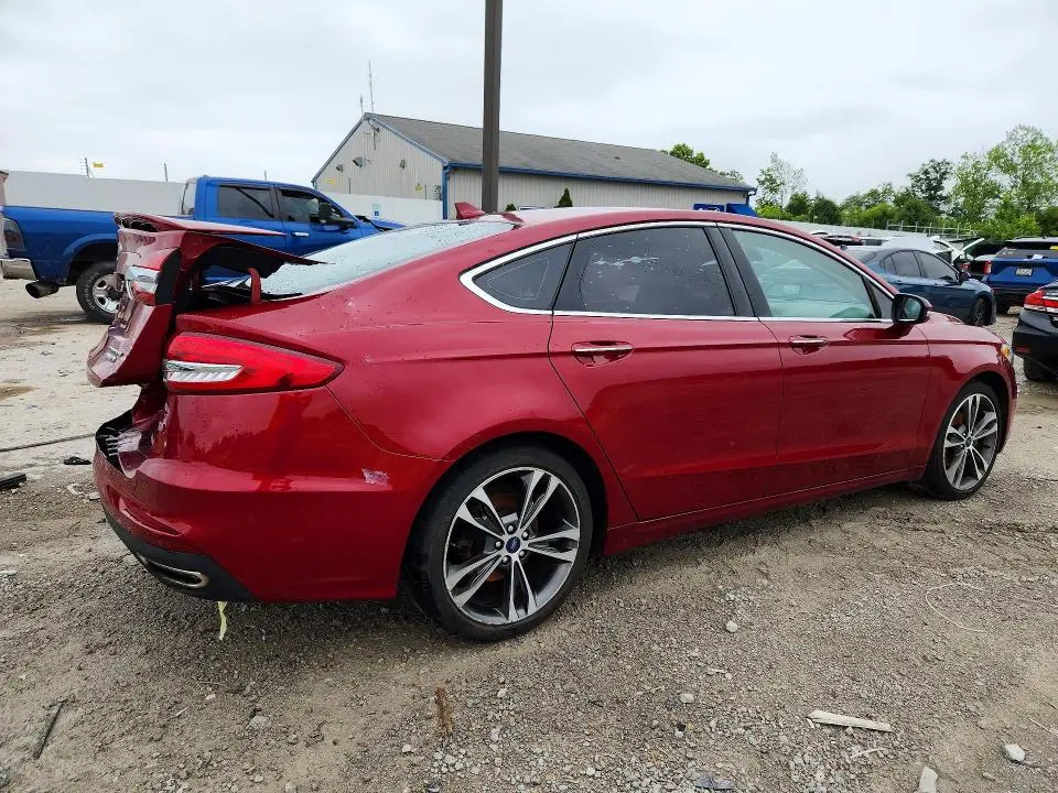 2019 FORD FUSION TITANIUM  