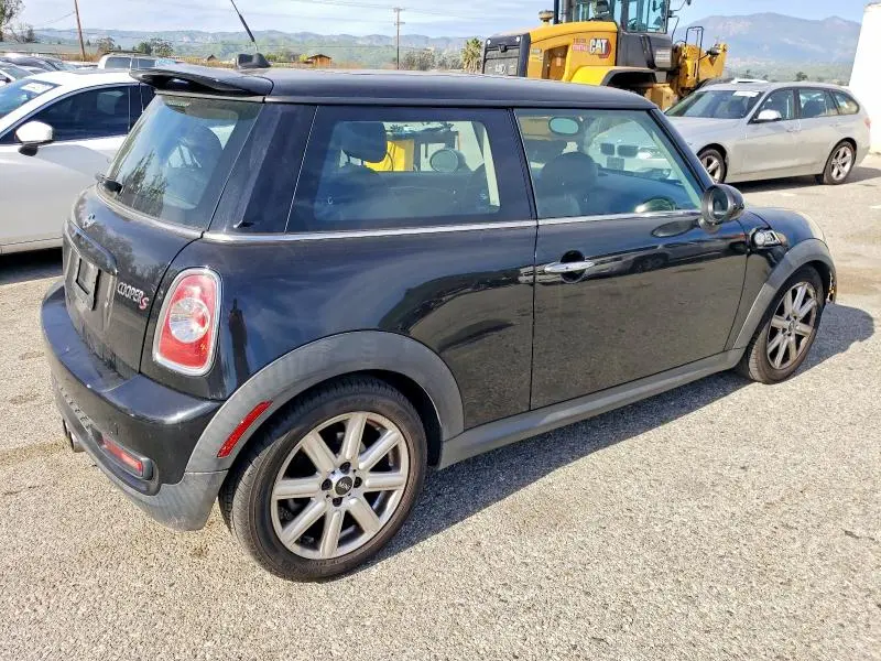 2012 MINI COOPER S  
