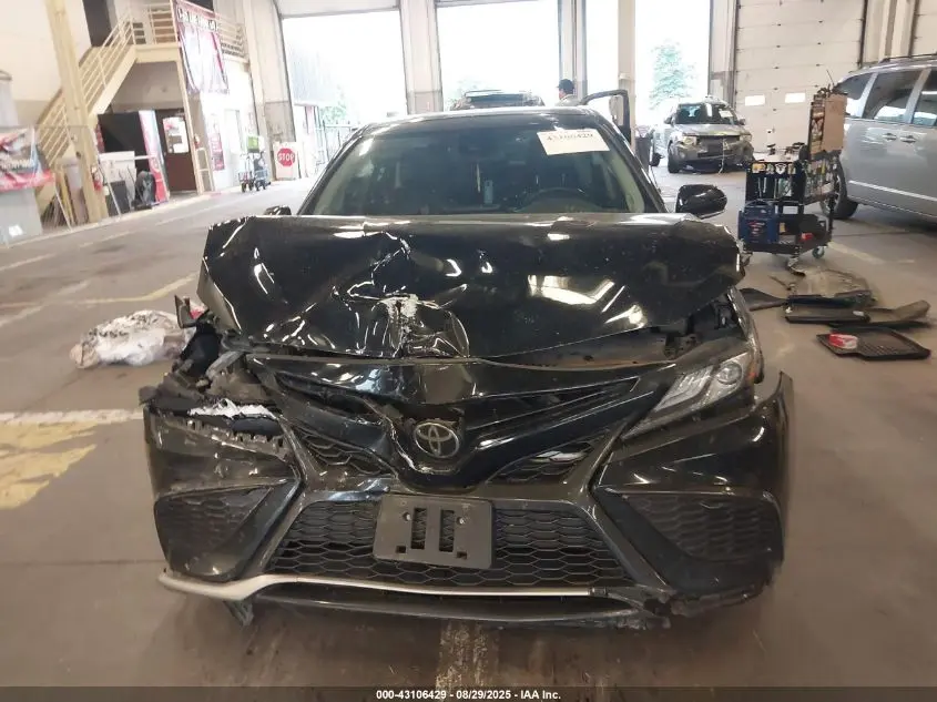 2022 TOYOTA CAMRY XSE AWD