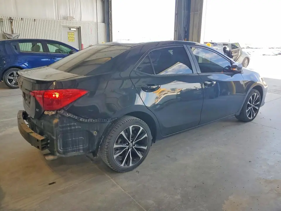 2019 TOYOTA COROLLA SE  