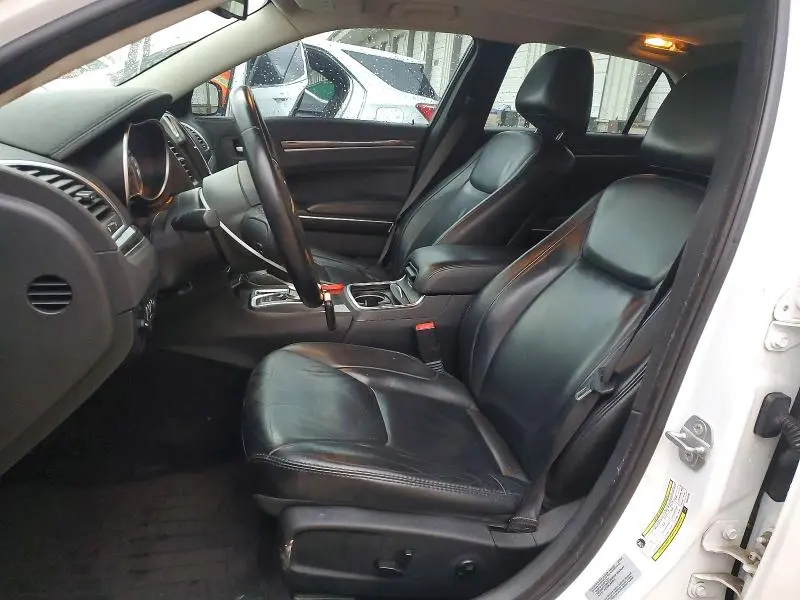 2017 CHRYSLER 300 LIMITED  