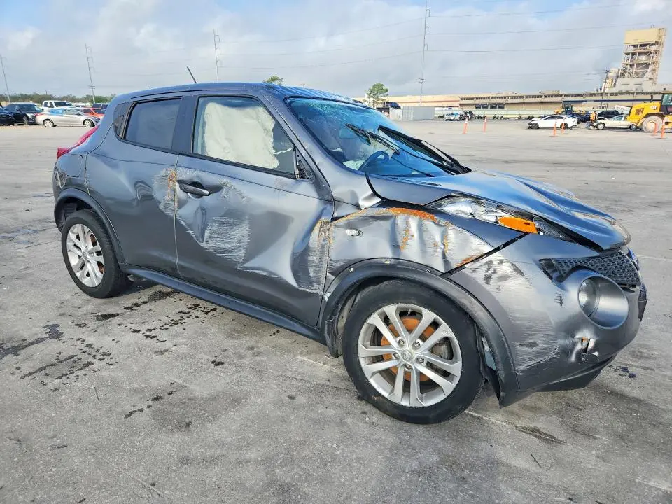 2011 NISSAN JUKE S  