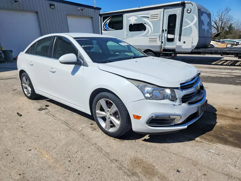 2015 CHEVROLET CRUZE LT  