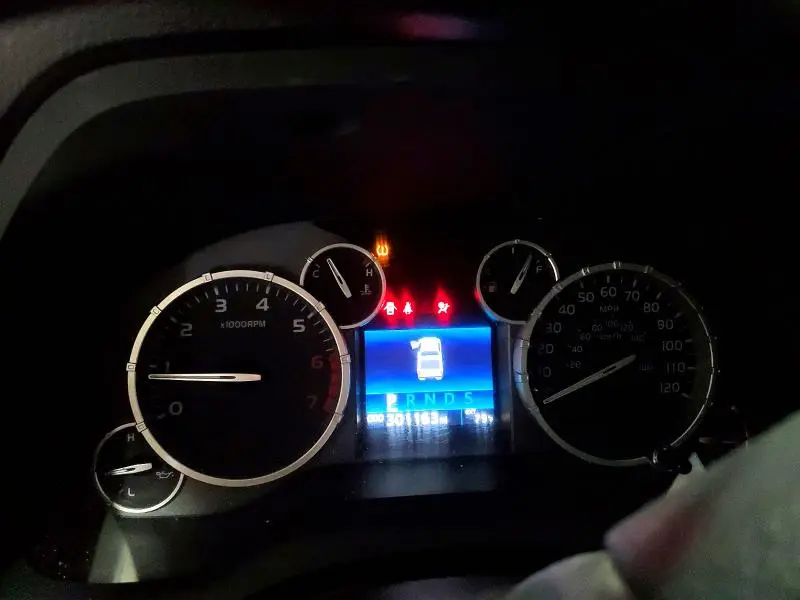 2016 TOYOTA TUNDRA SR5  