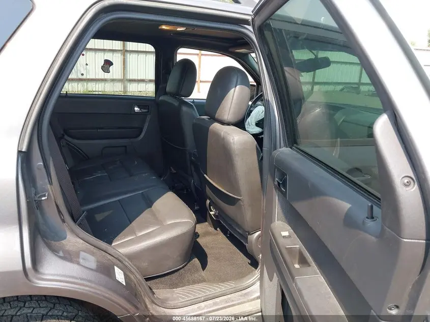 2011 FORD ESCAPE LIMITED