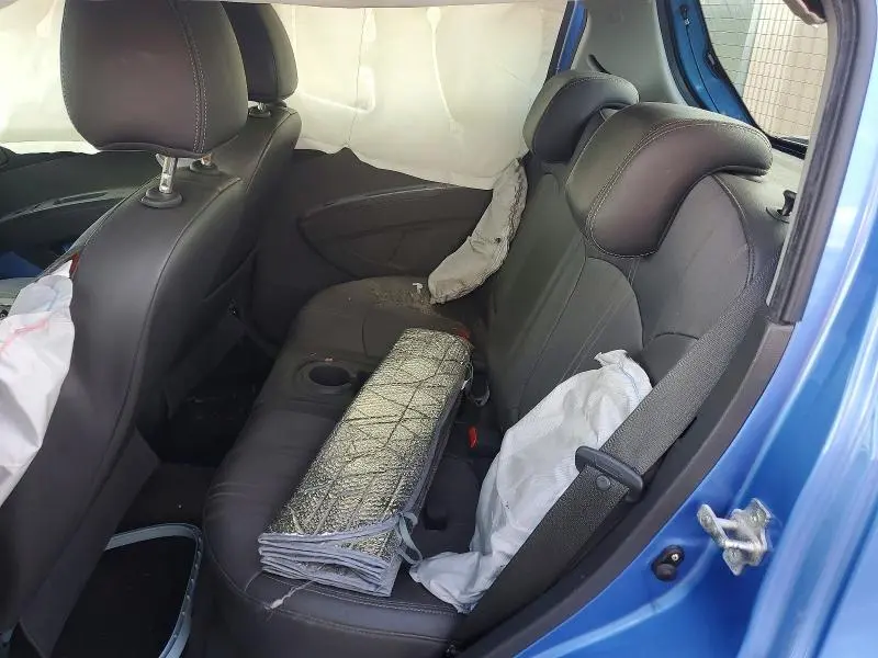 2015 CHEVROLET SPARK 1LT  