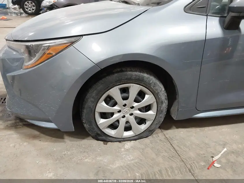 2022 TOYOTA COROLLA LE