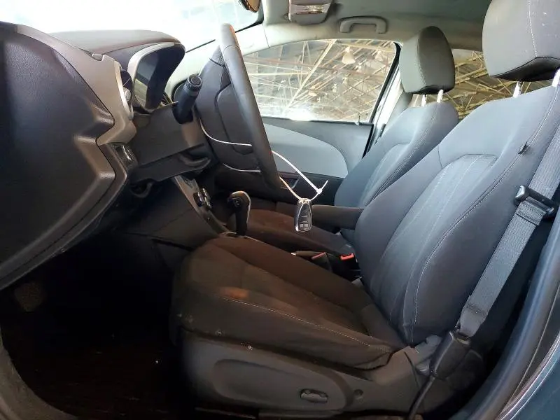2019 CHEVROLET SONIC LT  