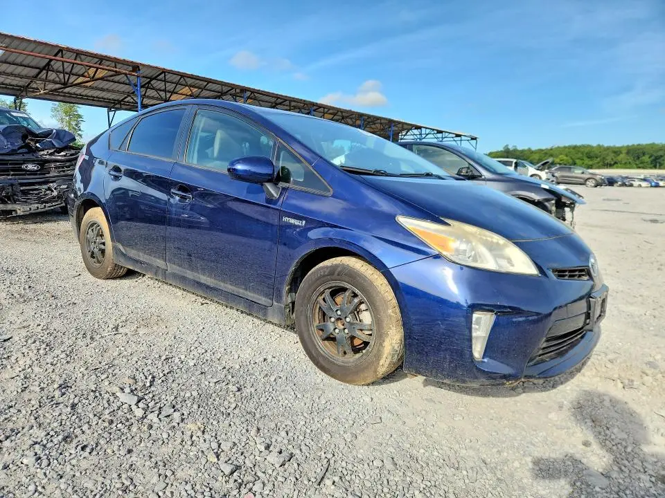 2013 TOYOTA PRIUS THREE  