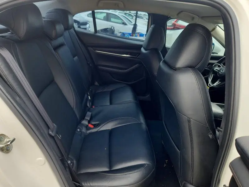 2019 MAZDA 3 SELECT  