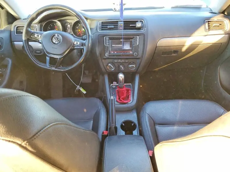 2017 VOLKSWAGEN JETTA SE  