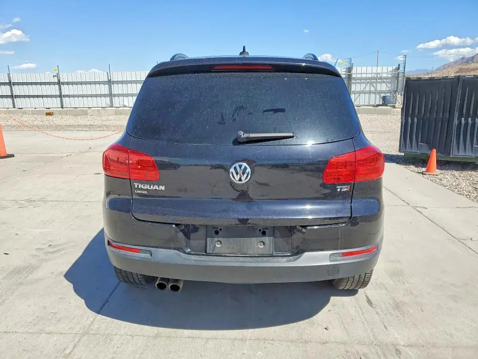 2017 VOLKSWAGEN TIGUAN S  