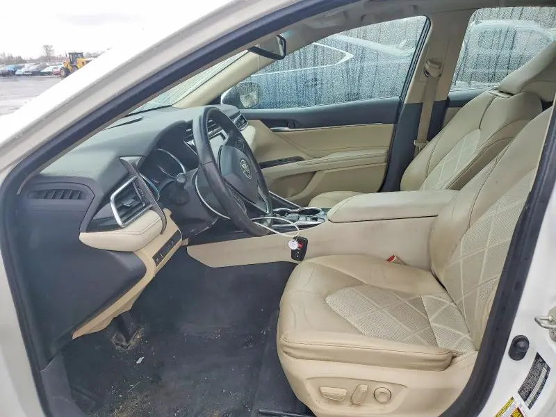 2018 TOYOTA CAMRY XLE  