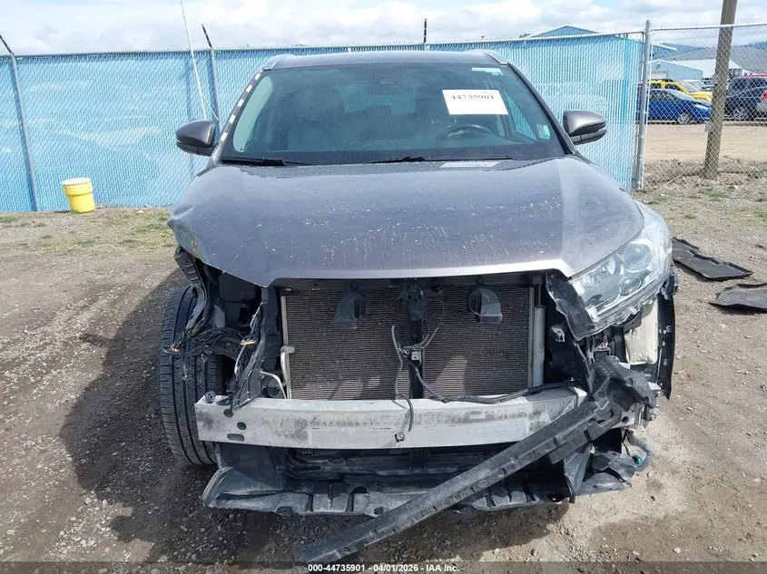2019 TOYOTA HIGHLANDER LIMITED
