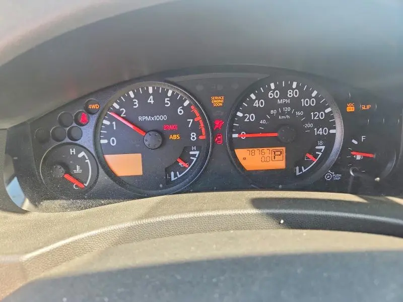 2011 NISSAN FRONTIER SV V6  