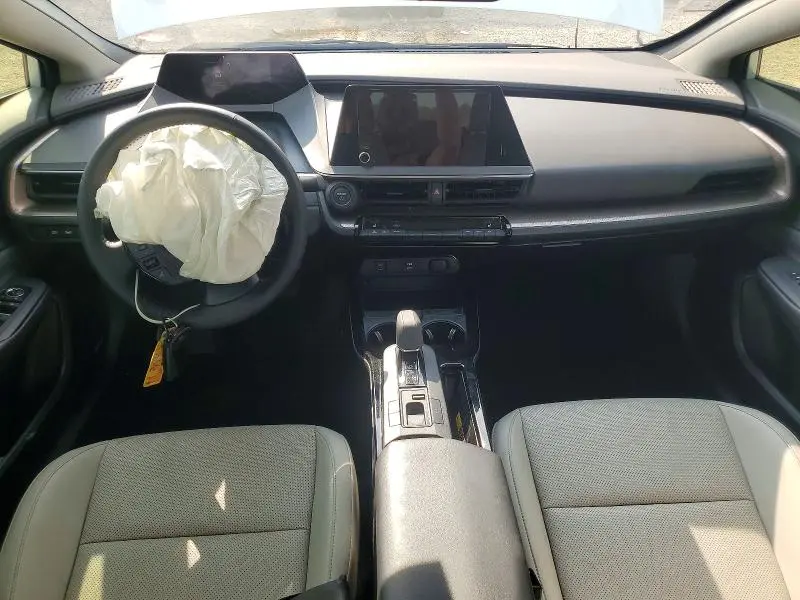 2024 TOYOTA PRIUS XLE  