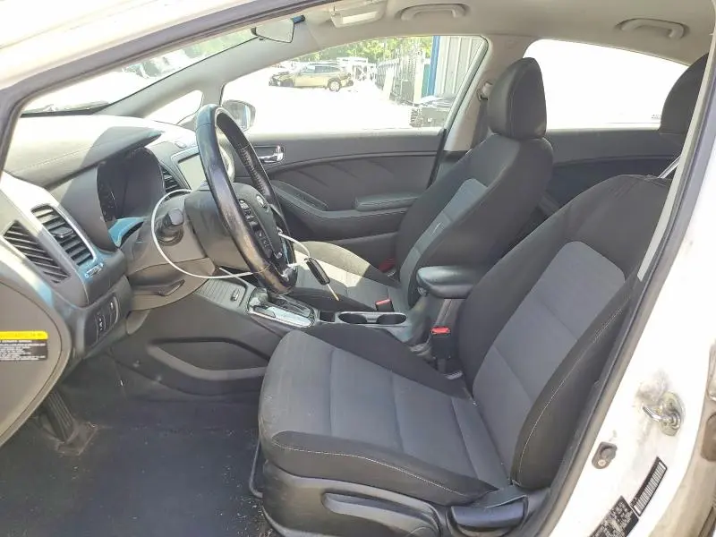 2018 KIA FORTE S  