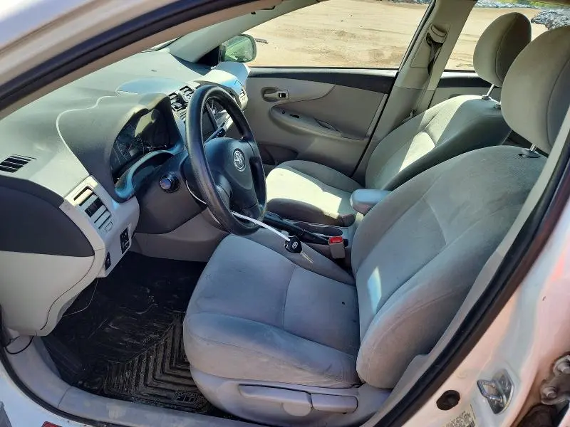 2013 TOYOTA COROLLA L  