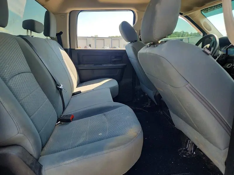 2016 RAM 2500 ST  