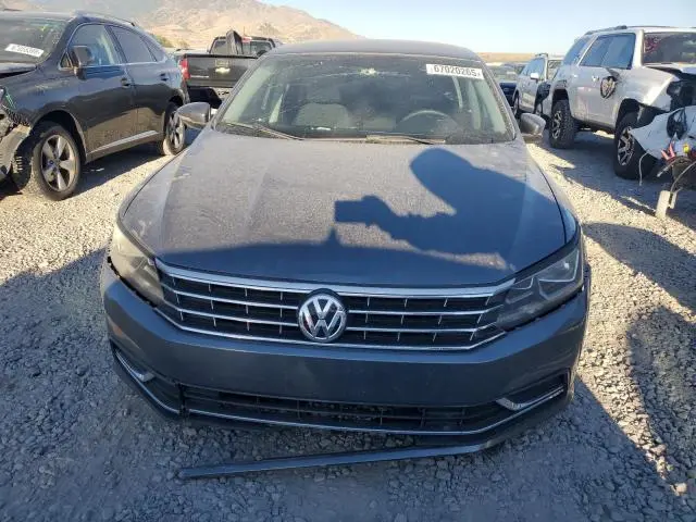 2017 VOLKSWAGEN PASSAT S  