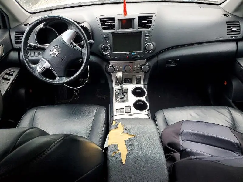 2012 TOYOTA HIGHLANDER BASE  