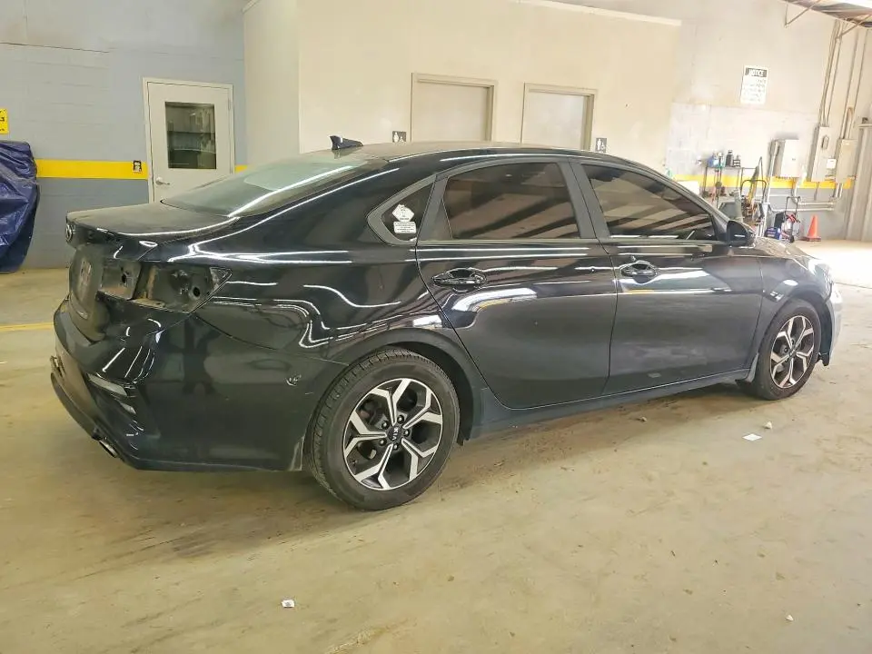 2019 KIA FORTE LXS  