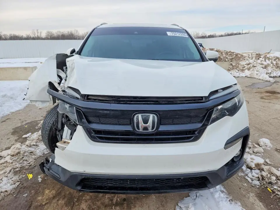 2021 HONDA PILOT SE  
