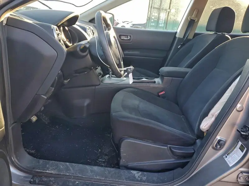 2010 NISSAN ROGUE S  