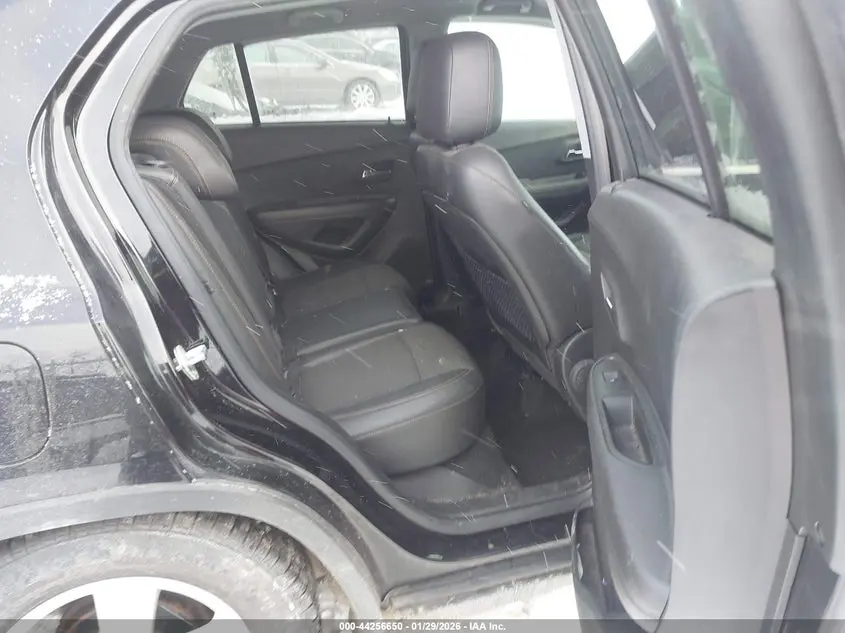 2020 CHEVROLET TRAX FWD LT