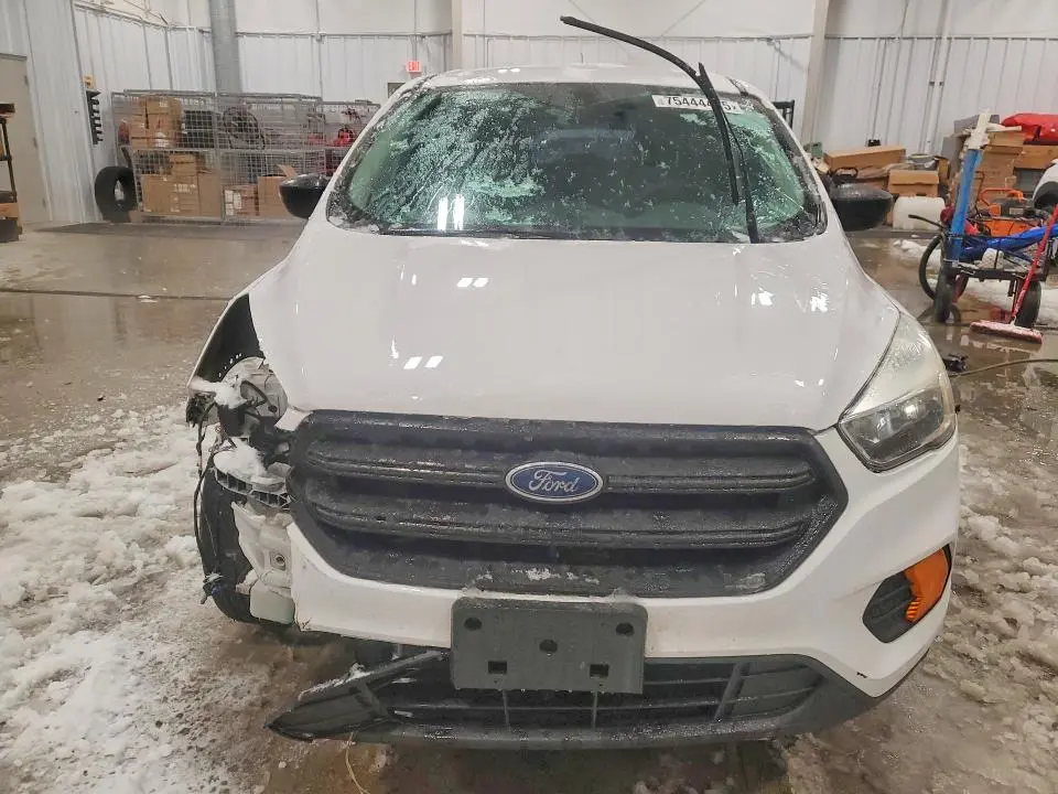 2017 FORD ESCAPE S  