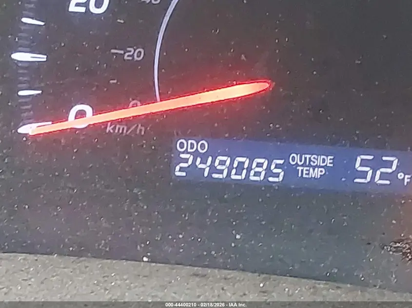 2010 TOYOTA CAMRY LE