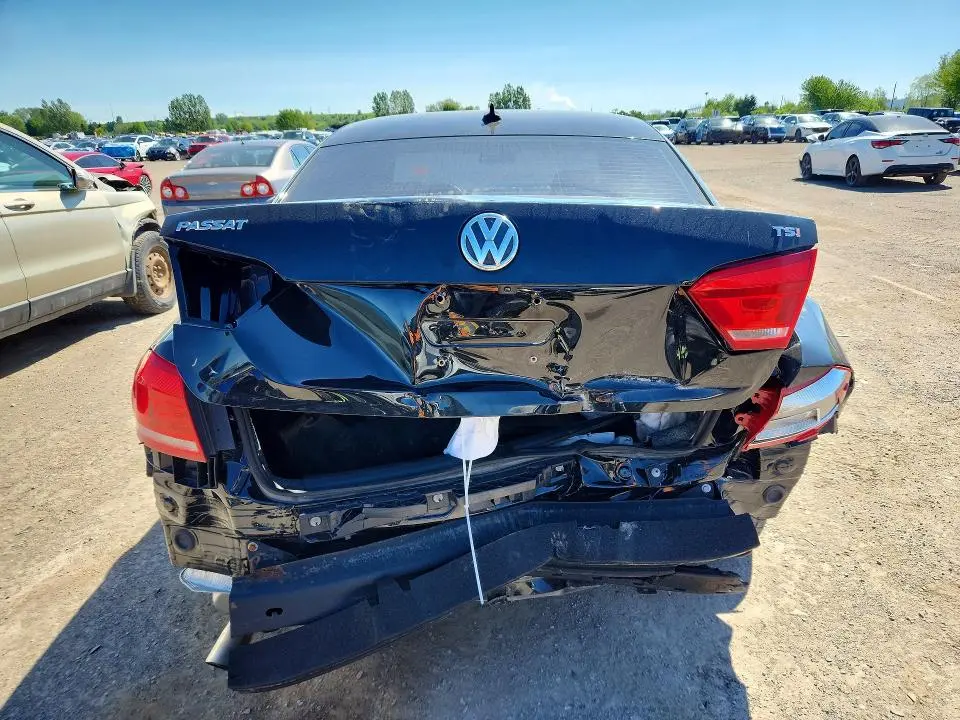 2015 VOLKSWAGEN PASSAT S  