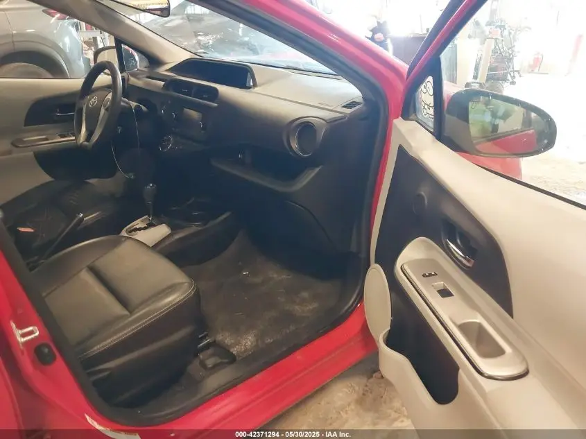 2012 TOYOTA PRIUS C FOUR