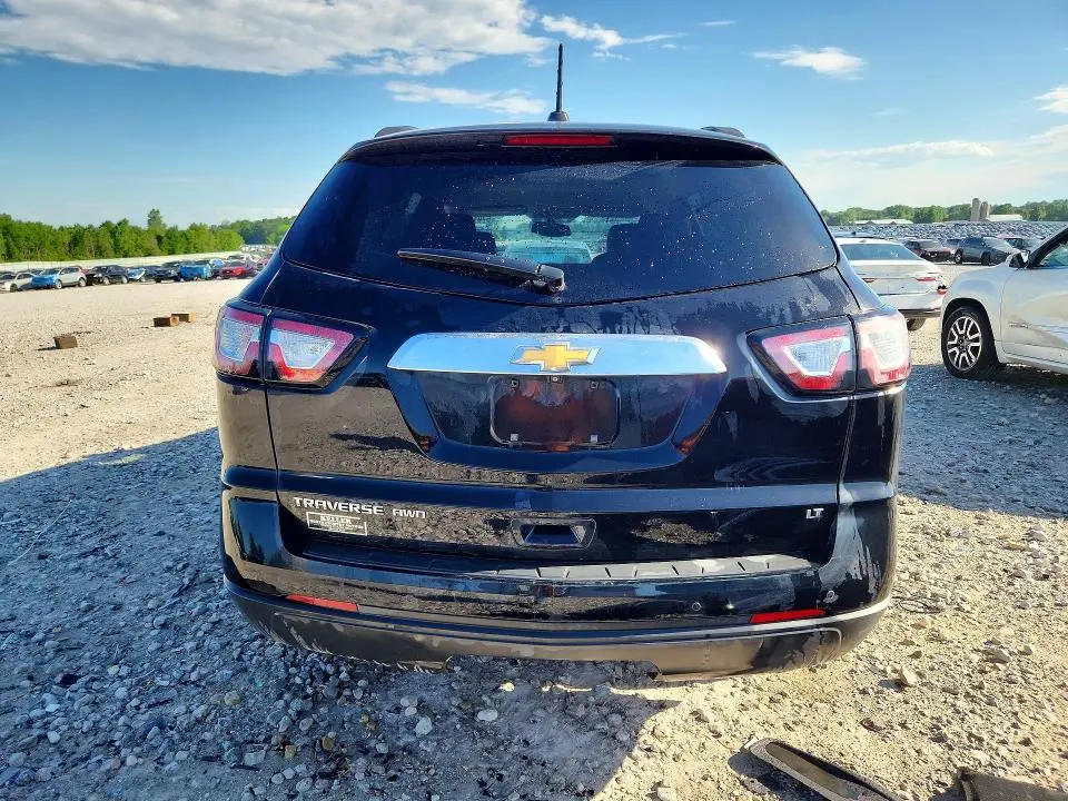 2017 CHEVROLET TRAVERSE LT  
