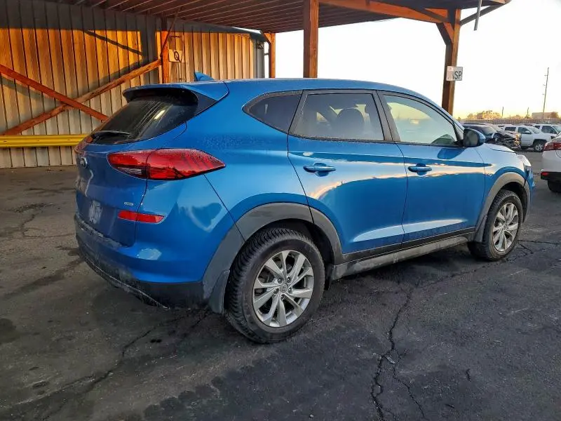 2021 HYUNDAI TUCSON SE  