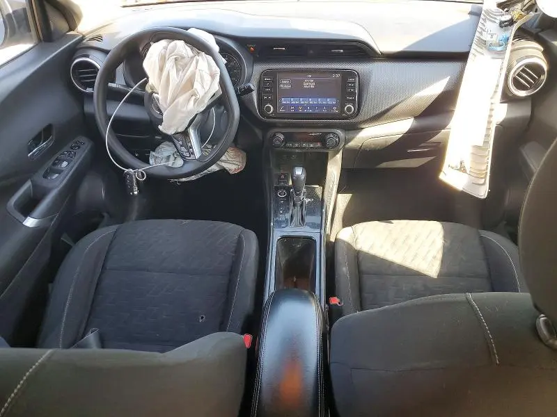 2021 NISSAN KICKS   