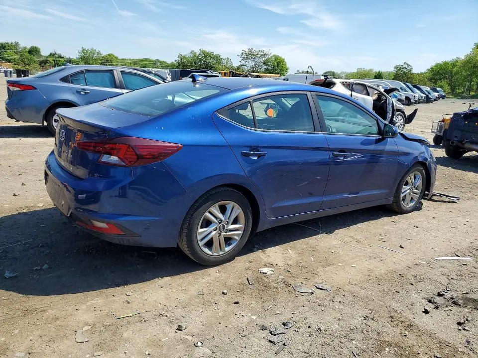 2020 HYUNDAI ELANTRA SEL  