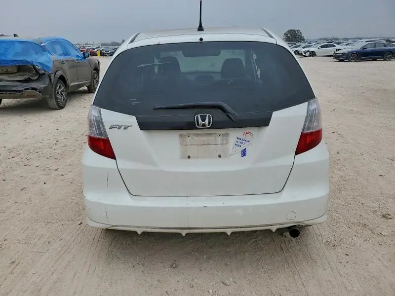 2013 HONDA FIT   