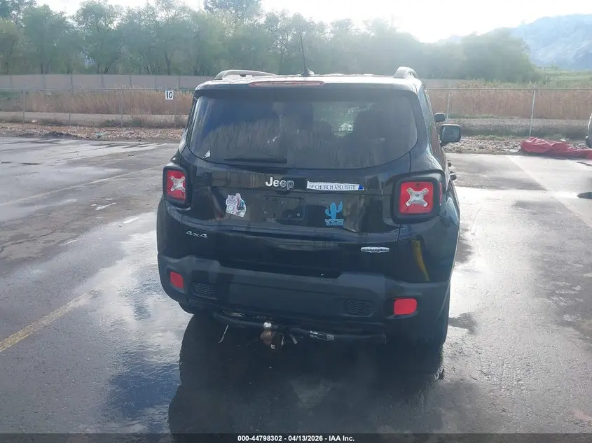 2017 JEEP RENEGADE LATITUDE 4X4