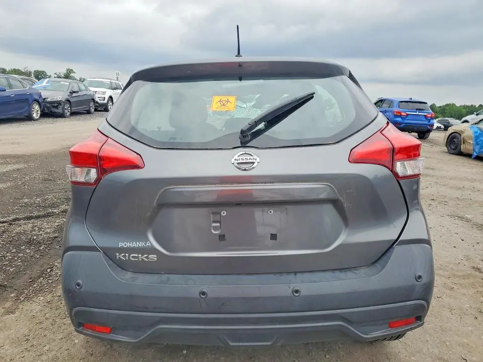2020 NISSAN KICKS S  