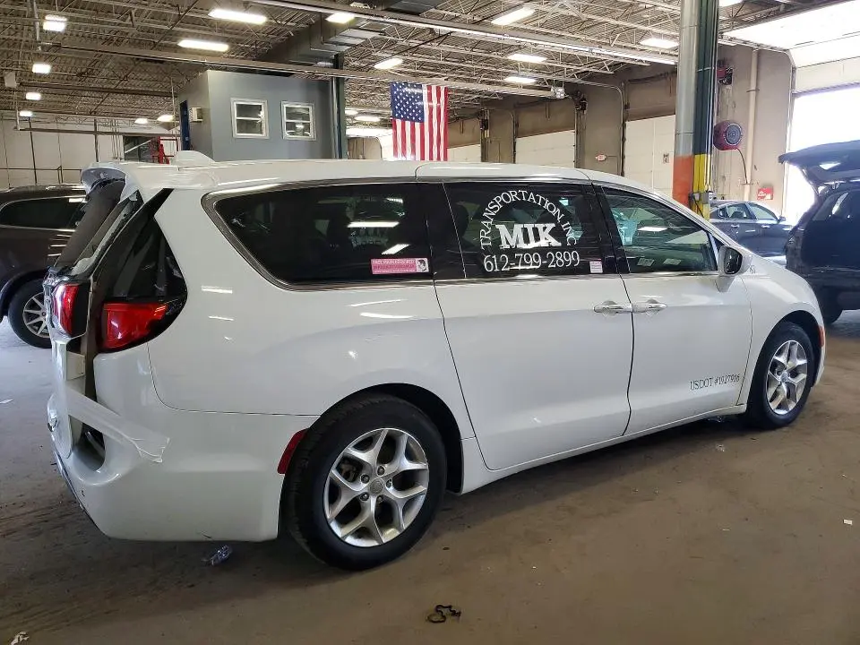 2018 CHRYSLER PACIFICA TOURING PLUS  