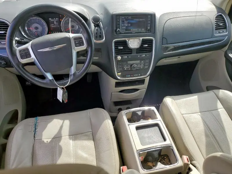 2013 CHRYSLER TOWN & COUNTRY TOURING L  