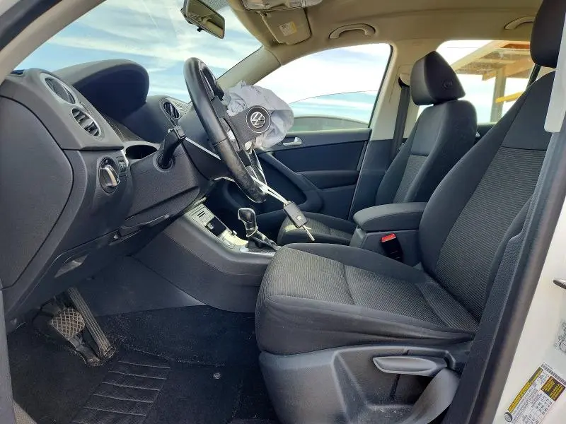 2017 VOLKSWAGEN TIGUAN S  