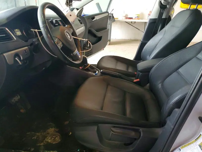 2012 VOLKSWAGEN JETTA TDI  